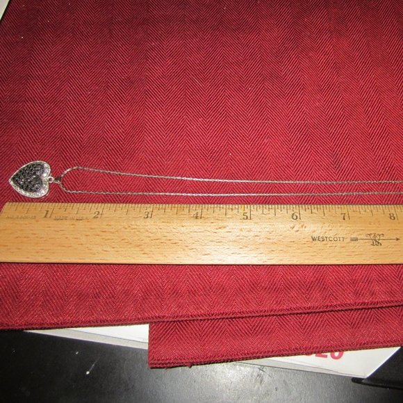 Cookie Lee Vintage Heart Crystal Ne… - Picture 5 of 6